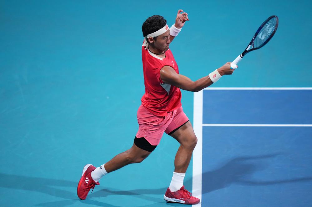 紧密防守和 紧密防守和