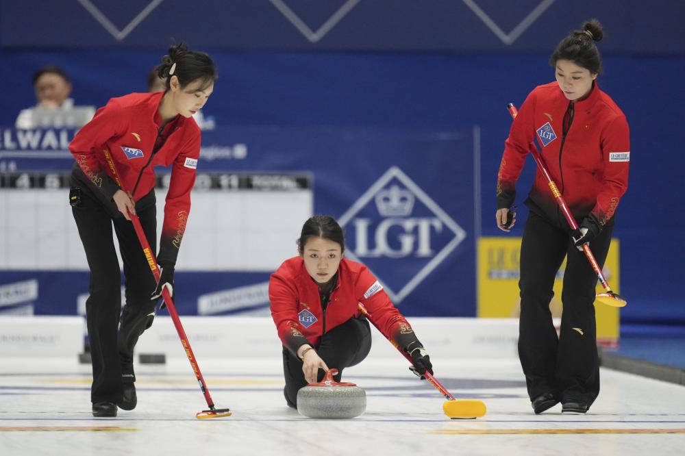 励队员的方 励队员的方